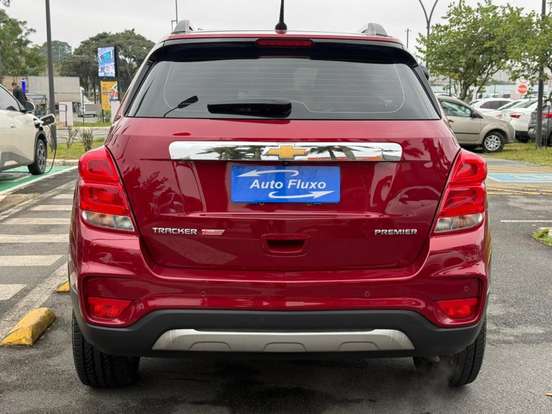 CHEVROLET-TRACKER-2019