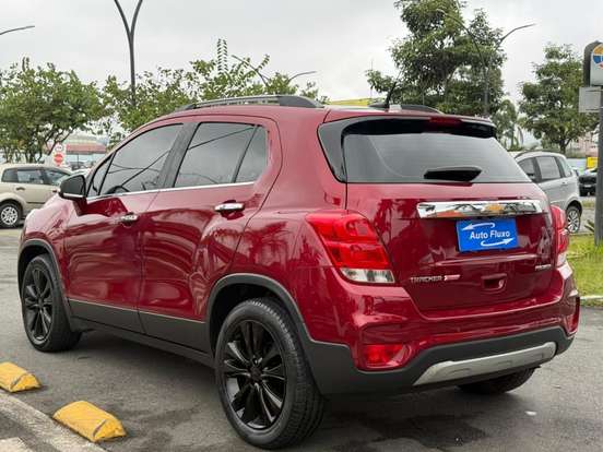 CHEVROLET-TRACKER-2019