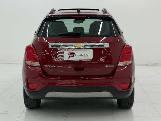 CHEVROLET-TRACKER-2018