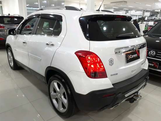 CHEVROLET-TRACKER-2015