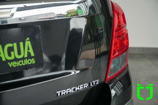 CHEVROLET-TRACKER-2014