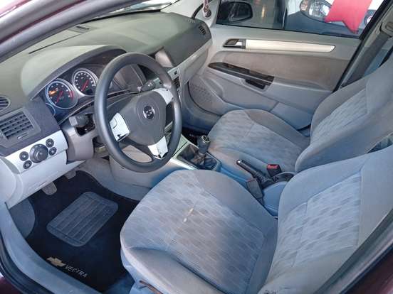 CHEVROLET-VECTRA-2.0 MPFI ELEGANCE 8V FLEX 4P MANUAL CHEVROLET-VECTRA-2005