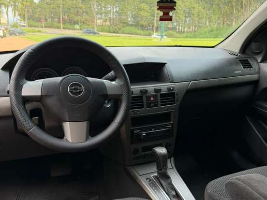 CHEVROLET-VECTRA-2.0 MPFI GT HATCH 8V FLEX 4P MANUAL CHEVROLET-VECTRA-2007