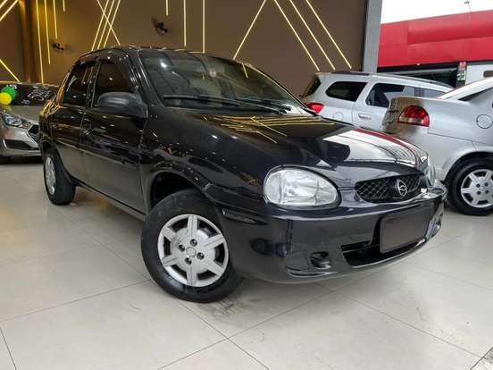 CHEVROLET-CORSA-1.0 MPFI MILENIUM 16V GASOLINA 4P MANUAL CHEVROLET-CORSA-2001