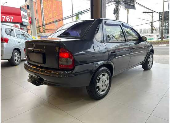 CHEVROLET-CORSA-2001