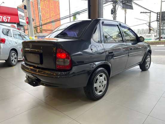 CHEVROLET-CORSA-1.0 MPFI MILENIUM 16V GASOLINA 4P MANUAL CHEVROLET-CORSA-2001