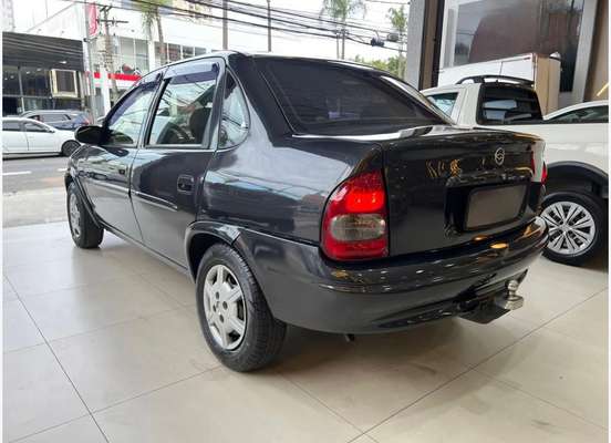 CHEVROLET-CORSA-2001