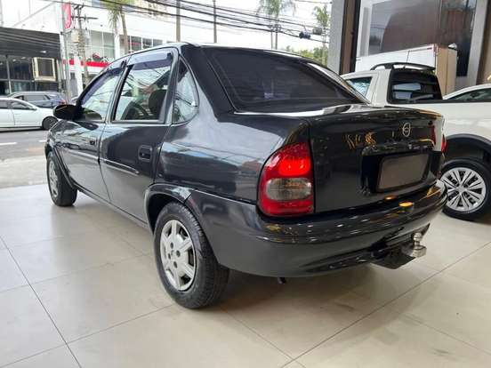 CHEVROLET-CORSA-1.0 MPFI MILENIUM 16V GASOLINA 4P MANUAL CHEVROLET-CORSA-2001
