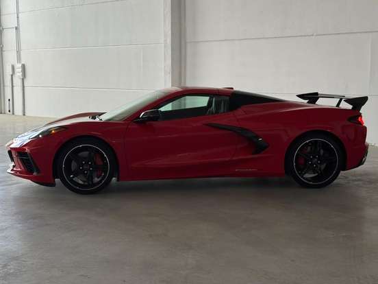 CHEVROLET-CORVETTE-6.2 V8 LT1 GASOLINA STINGRAY CONVERSIVEL AUTOMÁTICO CHEVROLET-CORVETTE-2023