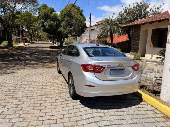 CHEVROLET-CRUZE-2017