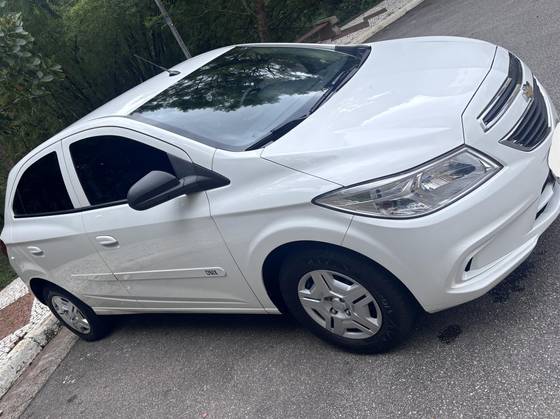 CHEVROLET ONIX 1.0 MPFI LT 8V FLEX 4P MANUAL