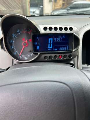 CHEVROLET-SONIC-2013