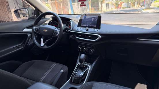 CHEVROLET-TRACKER-2023
