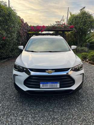 CHEVROLET-TRACKER-2023