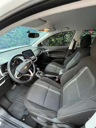 CHEVROLET-TRACKER-2023