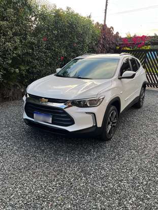 CHEVROLET-TRACKER-2023