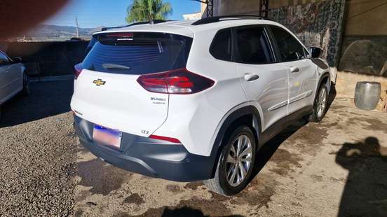 CHEVROLET-TRACKER-2023