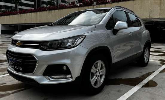 CHEVROLET-TRACKER-2017