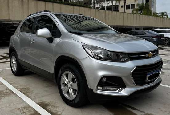 CHEVROLET-TRACKER-2017