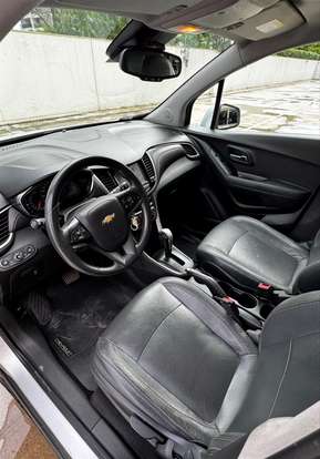 CHEVROLET-TRACKER-2017