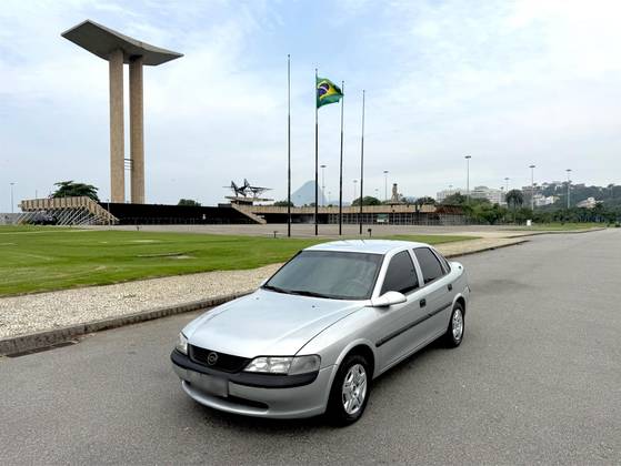 CHEVROLET VECTRA 2.0 MPFI GL 8V GASOLINA 4P MANUAL