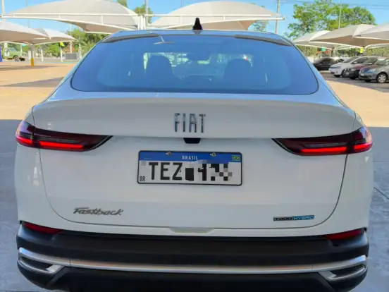 FIAT-FASTBACK-1.0 TURBO 200 HYBRID AUDACE CVT FIAT-FASTBACK-2025