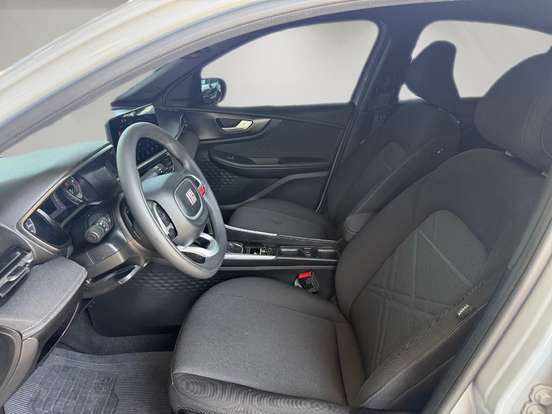 FIAT-FASTBACK-2025