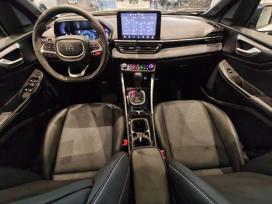 FIAT-FASTBACK-2025