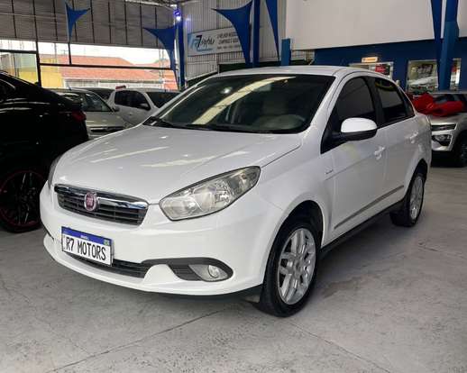 FIAT-GRAND SIENA-1.6 MPI ESSENCE 16V FLEX 4P AUTOMATIZADO FIAT-GRAND SIENA-2013