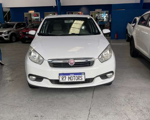 FIAT-GRAND SIENA-1.6 MPI ESSENCE 16V FLEX 4P AUTOMATIZADO FIAT-GRAND SIENA-2013