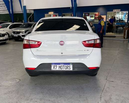 FIAT-GRAND SIENA-1.6 MPI ESSENCE 16V FLEX 4P AUTOMATIZADO FIAT-GRAND SIENA-2013