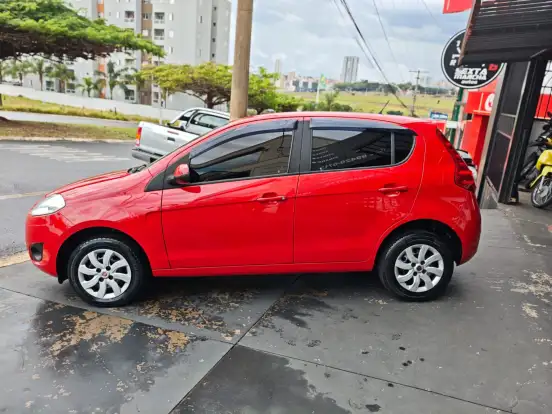 FIAT-PALIO-1.0 MPI ATTRACTIVE 8V FLEX 4P MANUAL FIAT-PALIO-2011