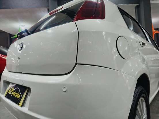 FIAT-PUNTO-2011