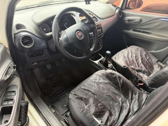 FIAT-PUNTO-2013