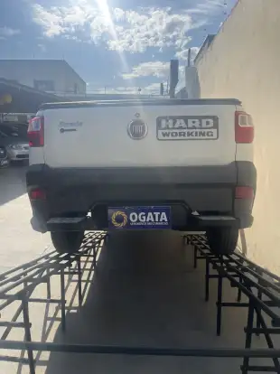 FIAT-STRADA-2017