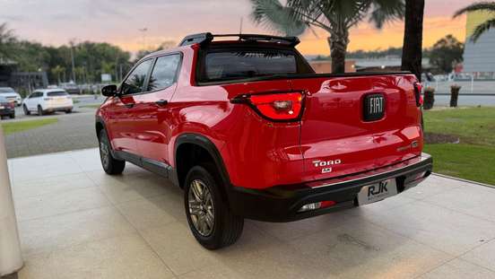 FIAT-TORO-2023