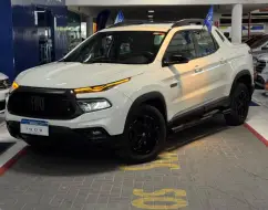 FIAT TORO 2.0 16V TURBO DIESEL ULTRA 4WD AT9 FIAT TORO 2.0 16V TURBO DIESEL ULTRA 4WD AT9