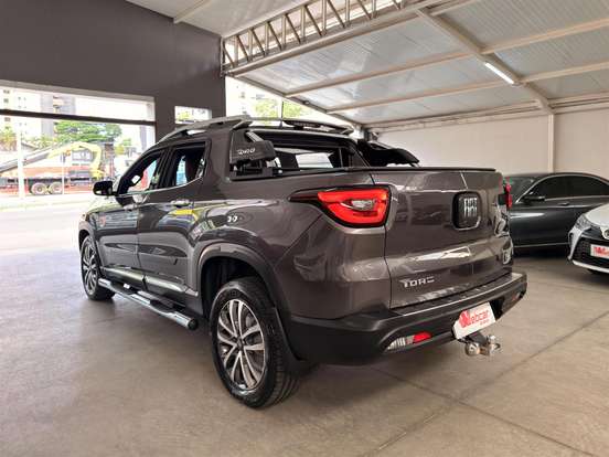 FIAT-TORO-2022