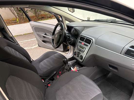 FIAT-PUNTO-1.4 ATTRACTIVE 8V FLEX 4P MANUAL FIAT-PUNTO-2012