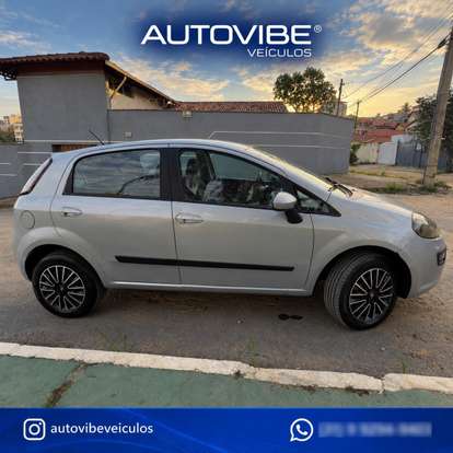 FIAT-PUNTO-1.6 ESSENCE 16V FLEX 4P MANUAL FIAT-PUNTO-2015