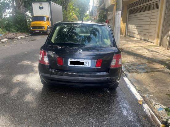 FIAT-STILO-1.8 MPI 8V GASOLINA 4P MANUAL FIAT-STILO-2005