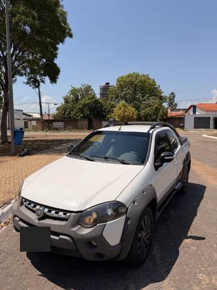 FIAT STRADA 1.8 MPI ADVENTURE CD 16V FLEX 3P MANUAL