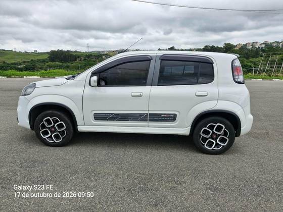 FIAT UNO 1.4 EVO SPORTING 8V FLEX 4P AUTOMATIZADO