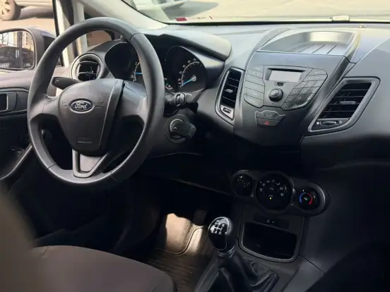 FORD-FIESTA-2015