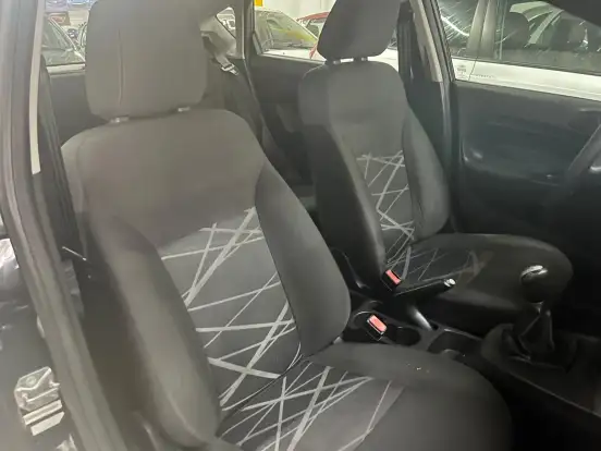 FORD-FIESTA-2014