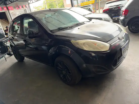 FORD FIESTA 1.6 ROCAM HATCH 8V FLEX 4P MANUAL