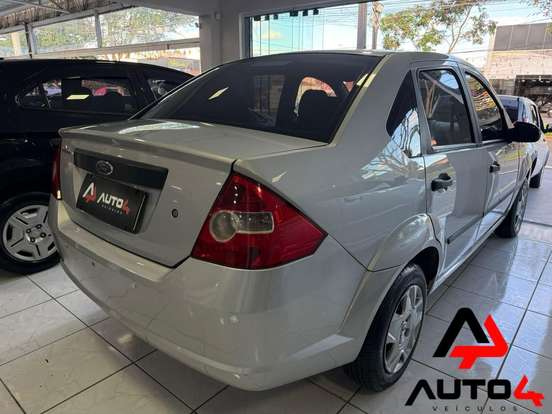 FORD-FIESTA-1.0 MPI SEDAN 8V FLEX 4P MANUAL FORD-FIESTA-2009