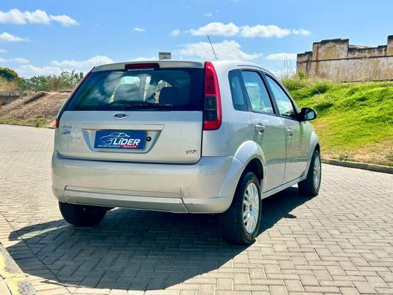 FORD-FIESTA-2013