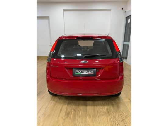 FORD-FIESTA-2014