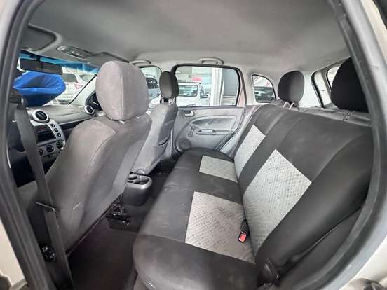 FORD-FIESTA-1.0 ROCAM HATCH 8V FLEX 4P MANUAL FORD-FIESTA-2014